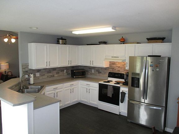 4th image of 131 Keylee Ln