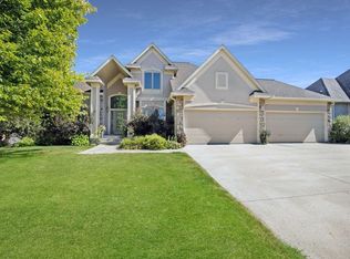 16768 Aurora Ct, Clive, IA 50325