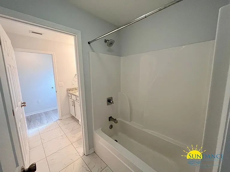 124 Harding Rd #B — Photo 12