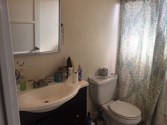 5th image of 7736 Whitsett Ave