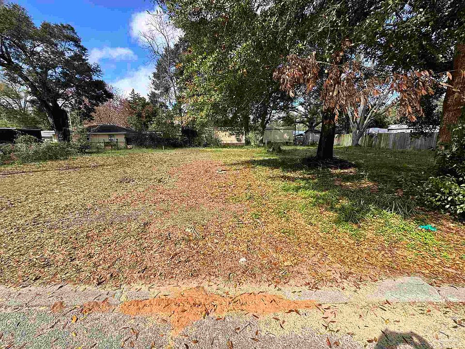 1st image of 118 Dogwood Dr