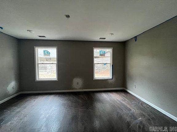 4th image of 1602 Tonya Dr #B