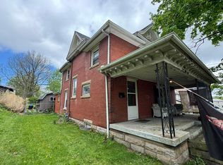 213 Coshocton Ave, Mount Vernon, OH 43050