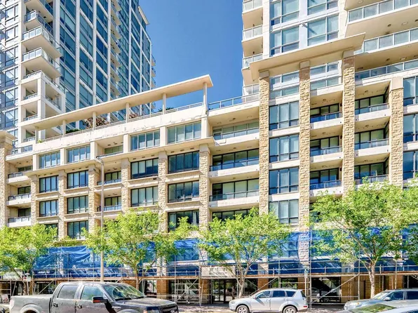 222 Riverfront Ave SW #1126, Calgary, AB T2P 0W3