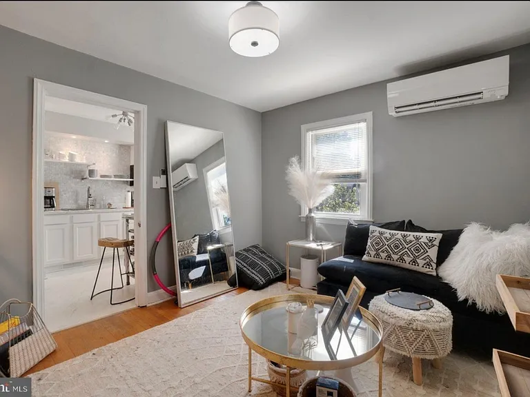 4521 Parkwood Ave #1 — Photo 4