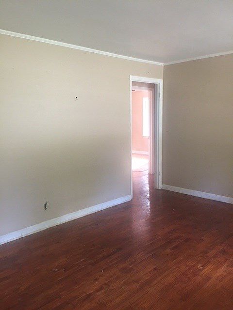 2nd image of 3414 Shenandoah Dr