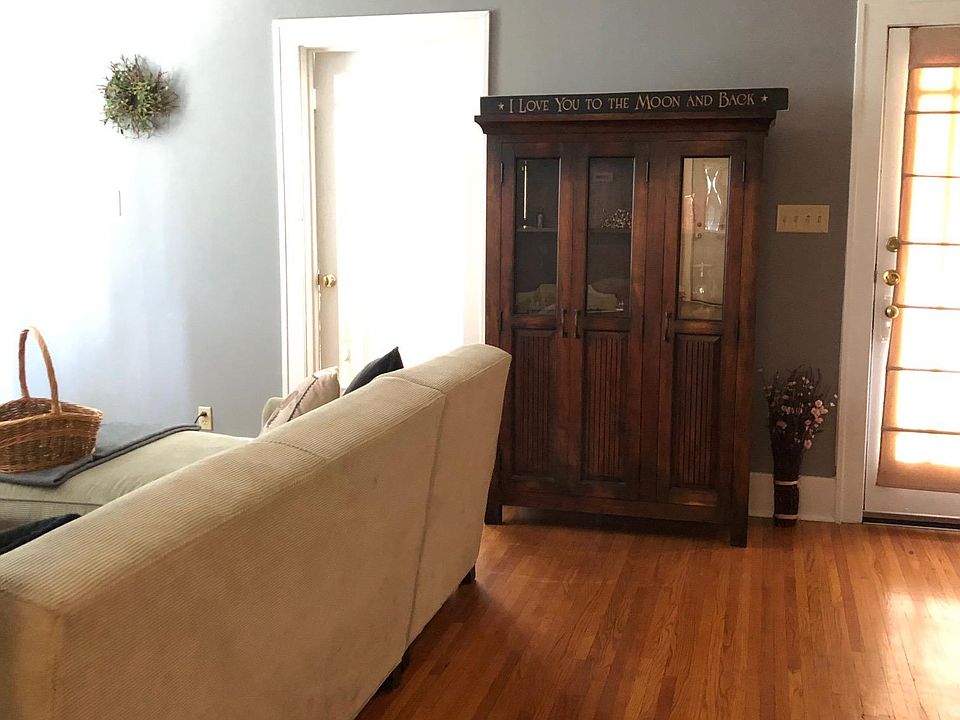 103 S 5th Ave Saint Charles IL Zillow