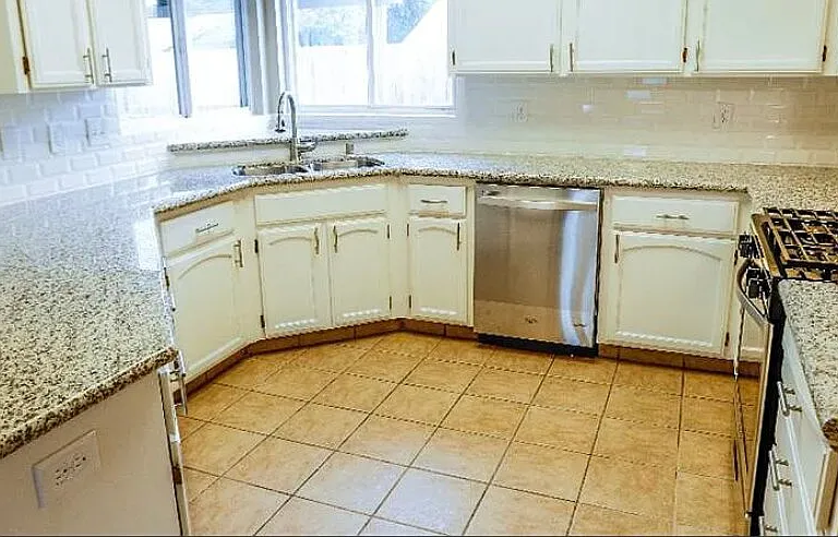 15633 Wooten Ct — Photo 24