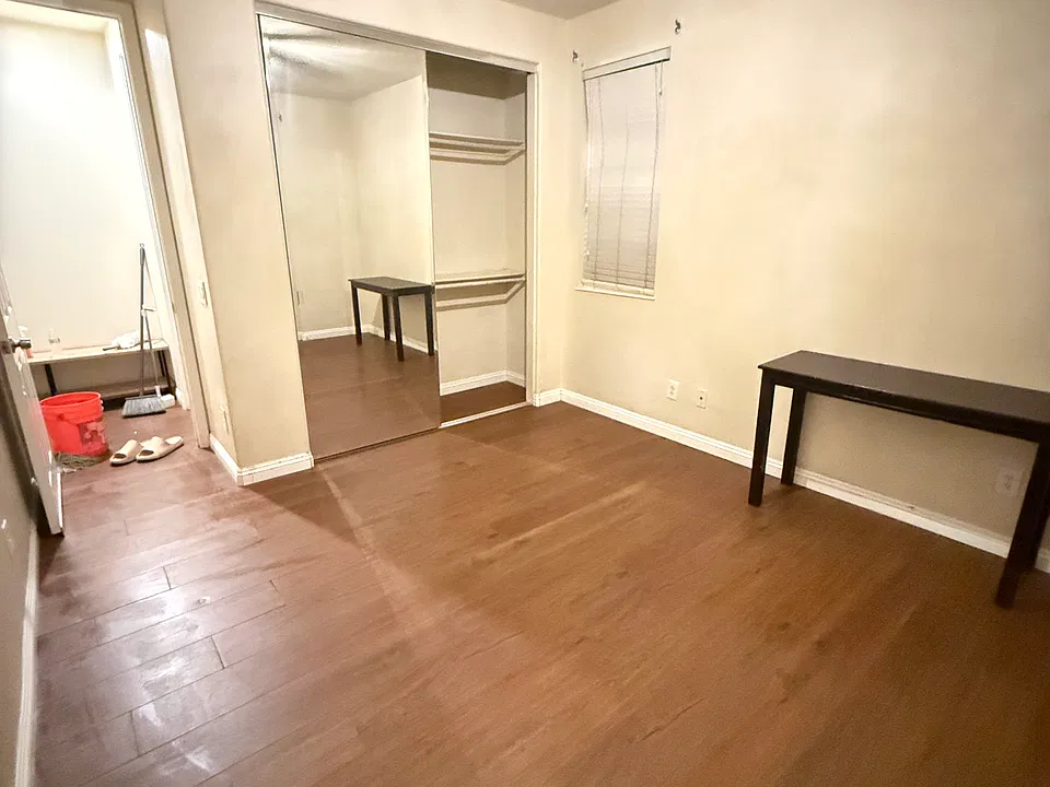 Amberview Pl