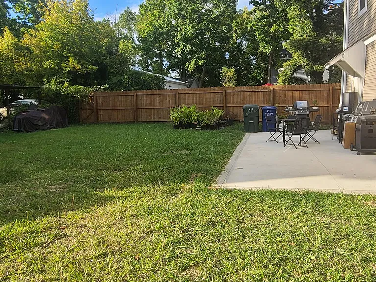 209 Miami Ave — Photo 23