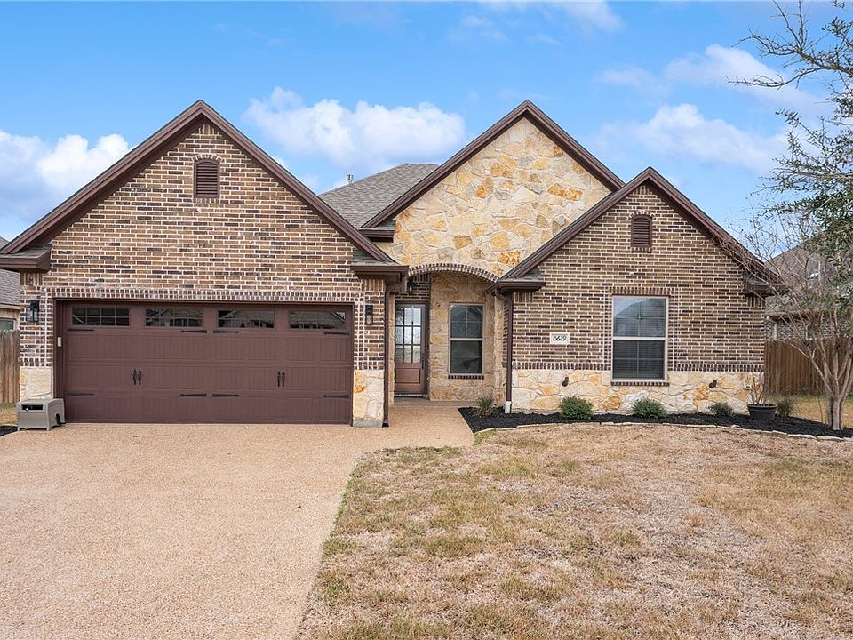 1st image of 15629 Shady Brook Ln