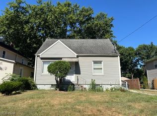 560 Massillon Rd, Akron, OH 44306