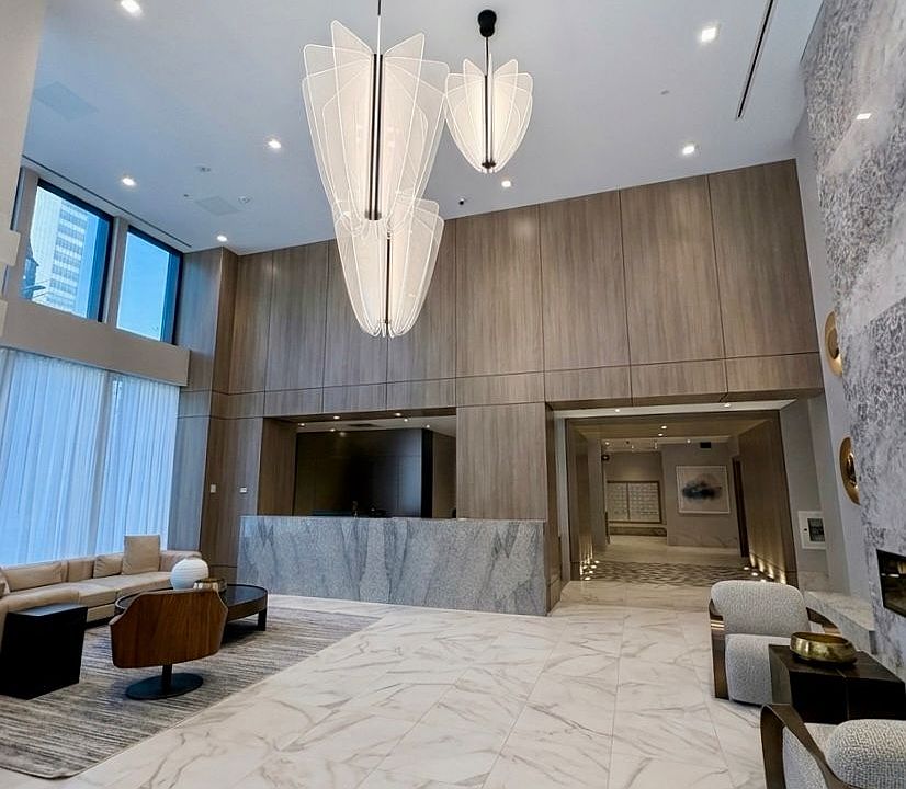 1st image of 75 James St S #727