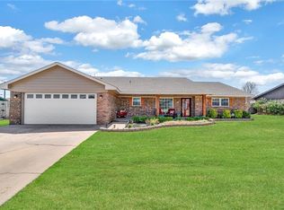 916 Trail Dr S, Altus, OK 73521