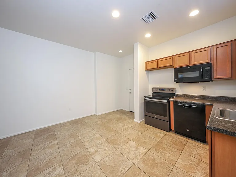 7444 S Salt Water Dr — Photo 8