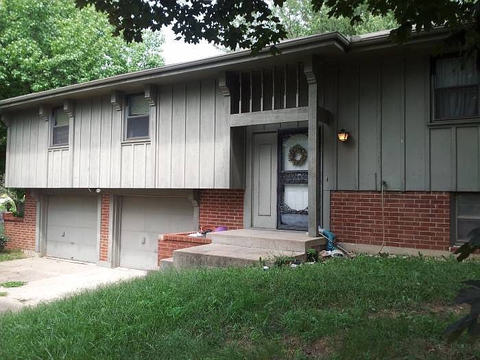 1st image of 735 NW 6th Street Ter
