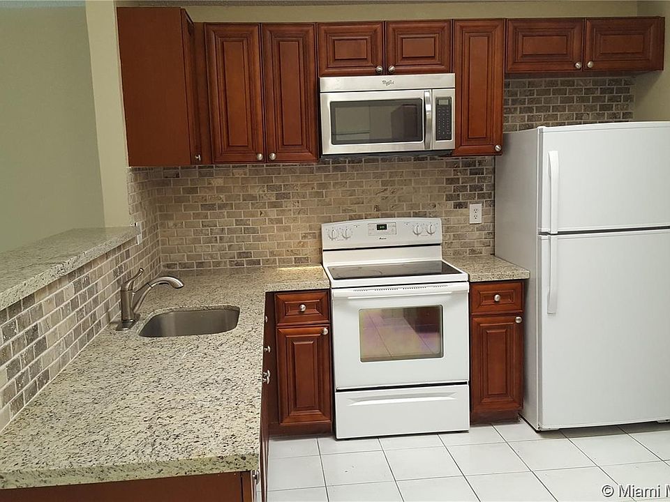 2nd image of 10021 Nandina St