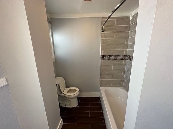 3rd image of 124 Gertrude St #3