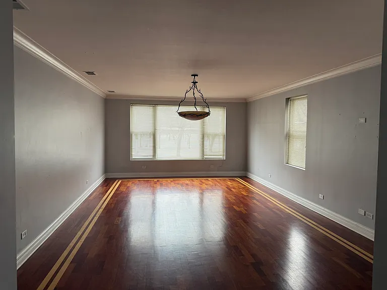 2539 W Lunt Ave #1 — Photo 16