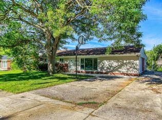 731 N Cass Lake Rd, Waterford, MI 48328