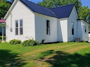 202 N Shelby St, Salem, IN 47167