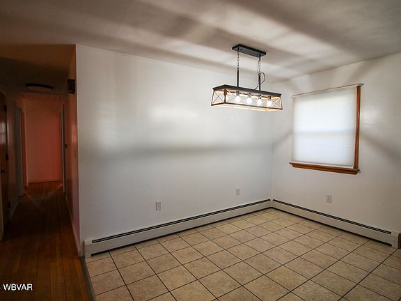 3rd image of 2800 Dove St