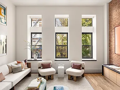 see new York つけえり 300 E 4th St New York NY | Zillow