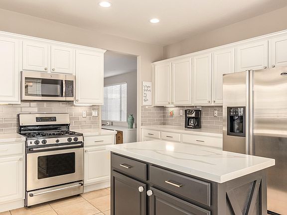 2nd image of 2330 W River Rock Ct