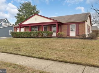 54 Gaylord Cir, Willingboro, NJ 08046