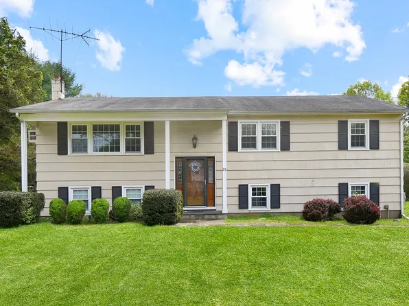 29 Thistle Road, Norwalk, CT 06851