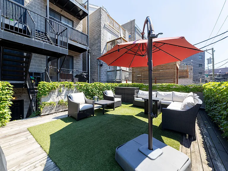 919 W Altgeld St #2 — Photo 22