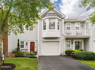 32 Picket Pl, Freehold, NJ 07728