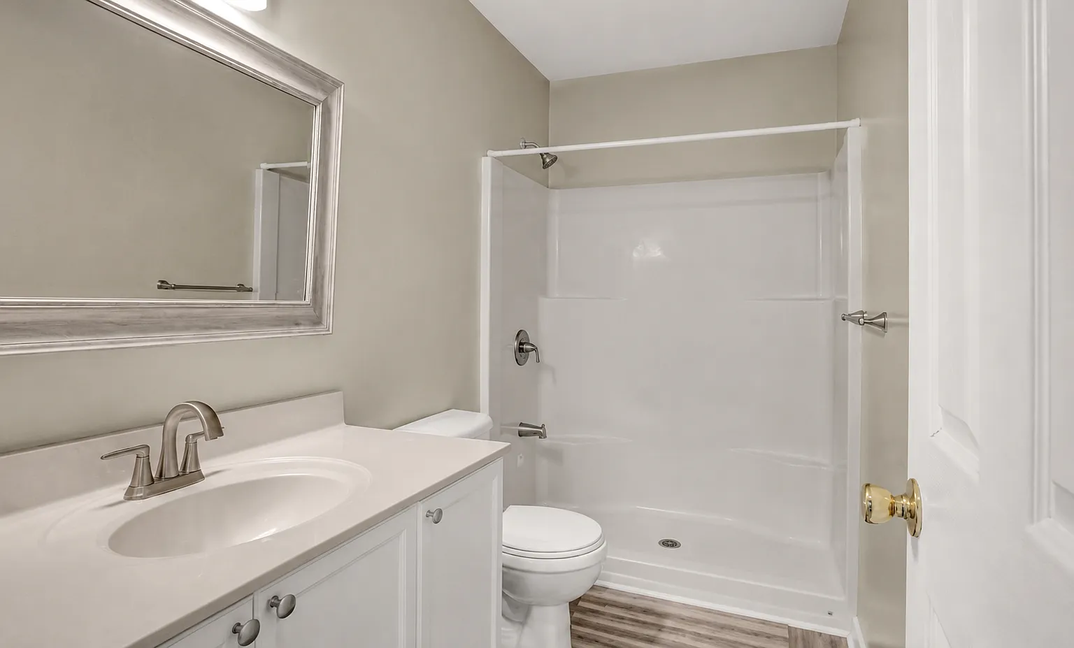 5 bed, 2982 sqft, $750 — Photo 2