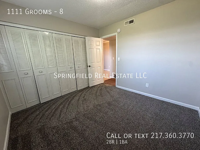 1111 Grooms St #8 — Photo 9