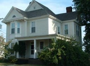 363 W Main St, Barnesville, OH 43713