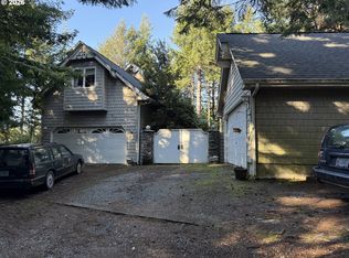 780 Quattomah Ln, Port Orford, OR 97465