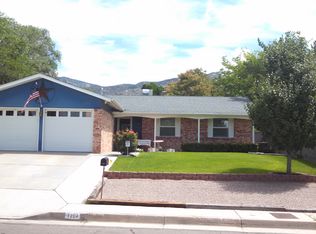 1204 Stutz Dr NE, Albuquerque, NM 87112
