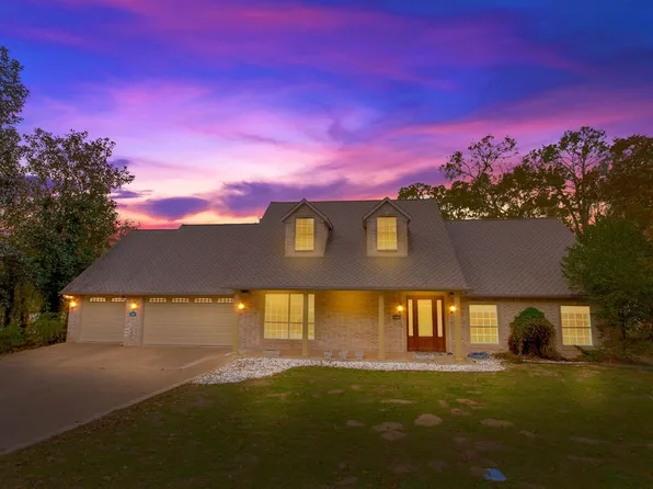 250 Hideaway Ln E, Hideaway, TX 75771