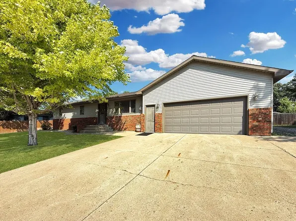 1304 2nd Ave SW, Minot, ND 58701