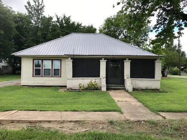 38 School St, Biggers, AR 72413
