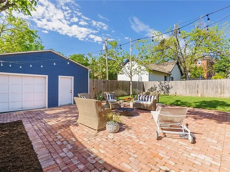 720 NW 18th St — Photo 21