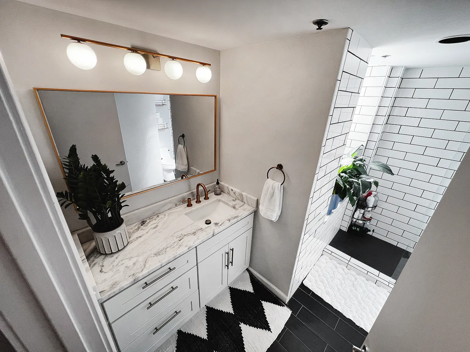 1 bed, 778 sqft, $2,000 — Photo 3