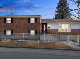 2 Roe Ave, Highland Falls, NY 10928