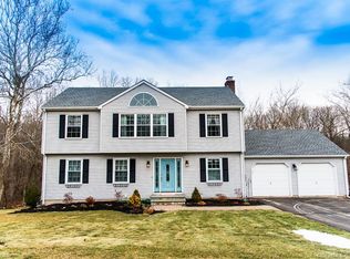 410 Chestnut St, Cheshire, CT 06410