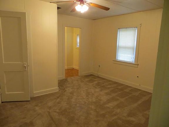 5th image of 132 E Main St