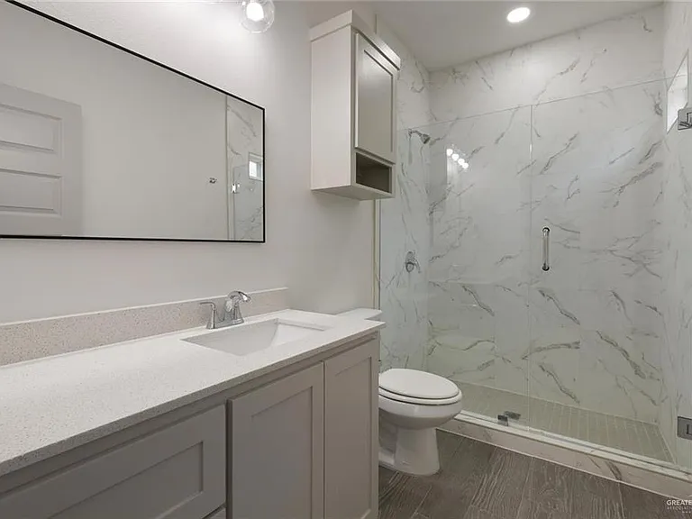 740 N Alamo Rd #1 — Photo 11