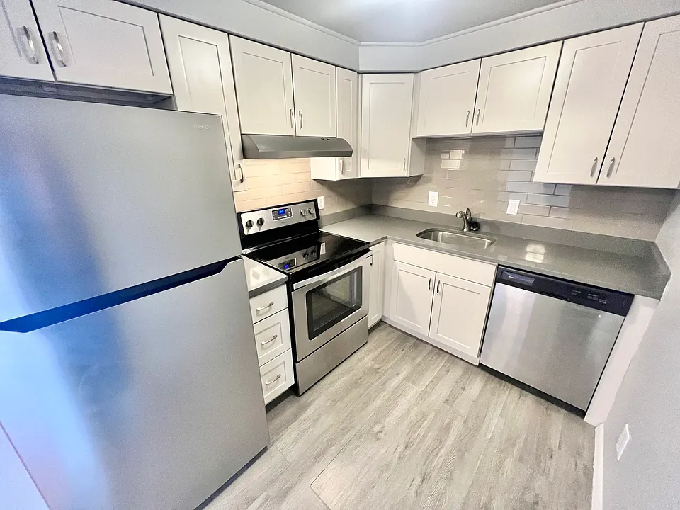 Oak Street Apartments