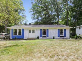 2032 Holliday Dr SW, Wyoming, MI 49519