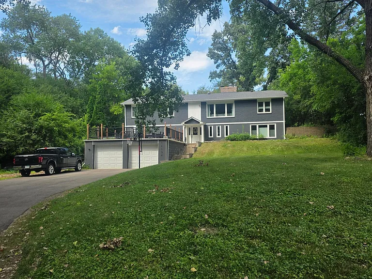14104 Knollway Dr N — Photo 15
