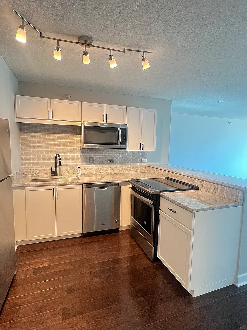1 bed, 800 sqft, $2,550 — Photo 1